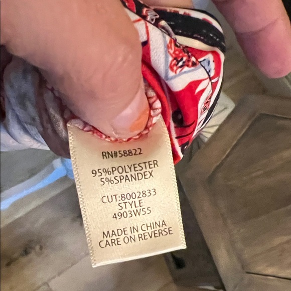 NWT. Max Studio, Large, Red Patterned Women's Dress - Picture 8 of 10